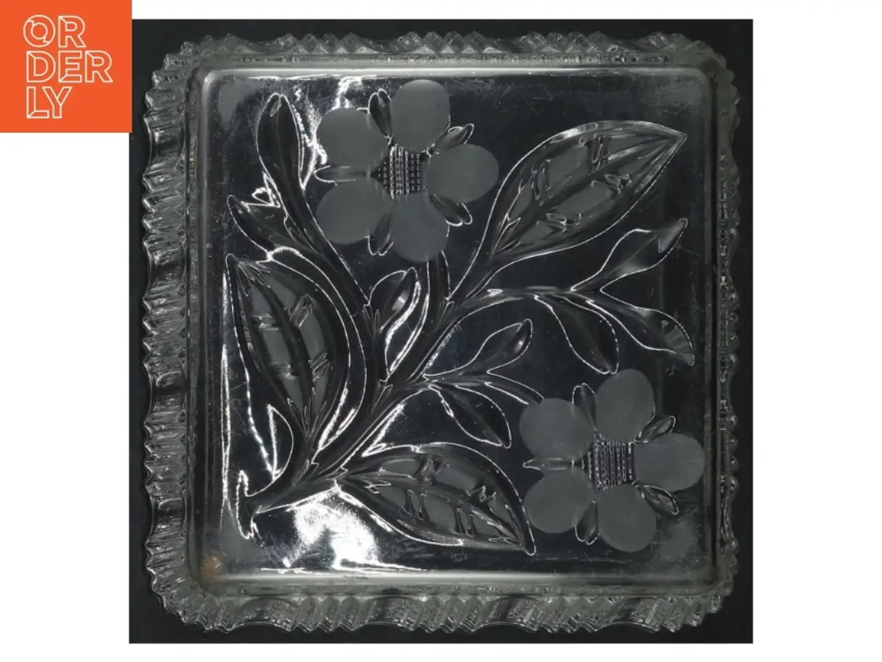 Billede 3 - Glasfad med blomstermotiv (str. 17 x 17 cm)