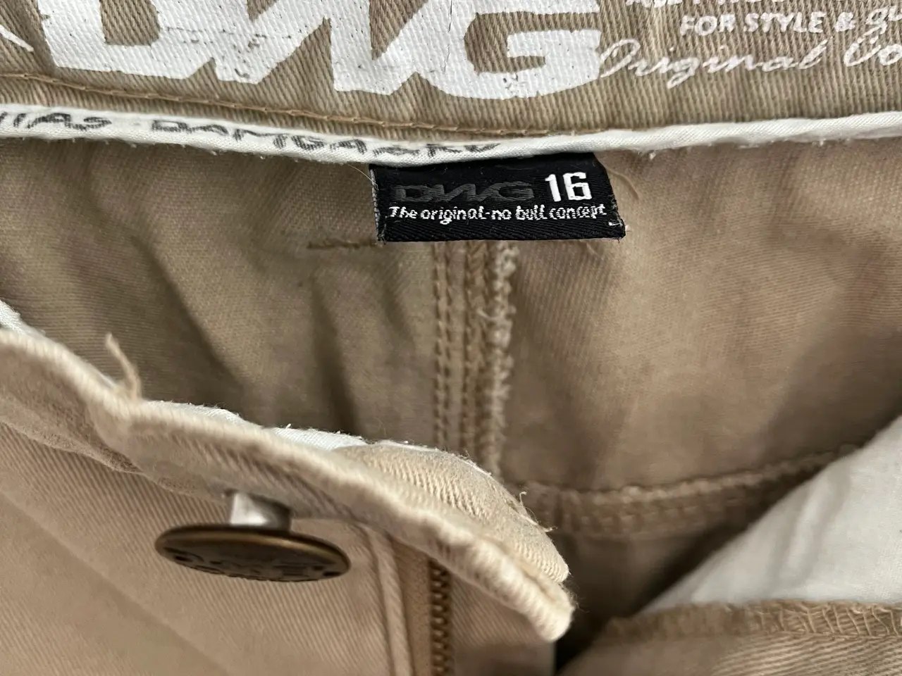 Billede 3 - DWG shorts str. 16 år