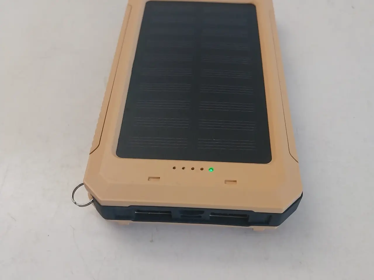 Billede 4 - Power bank med solcelle