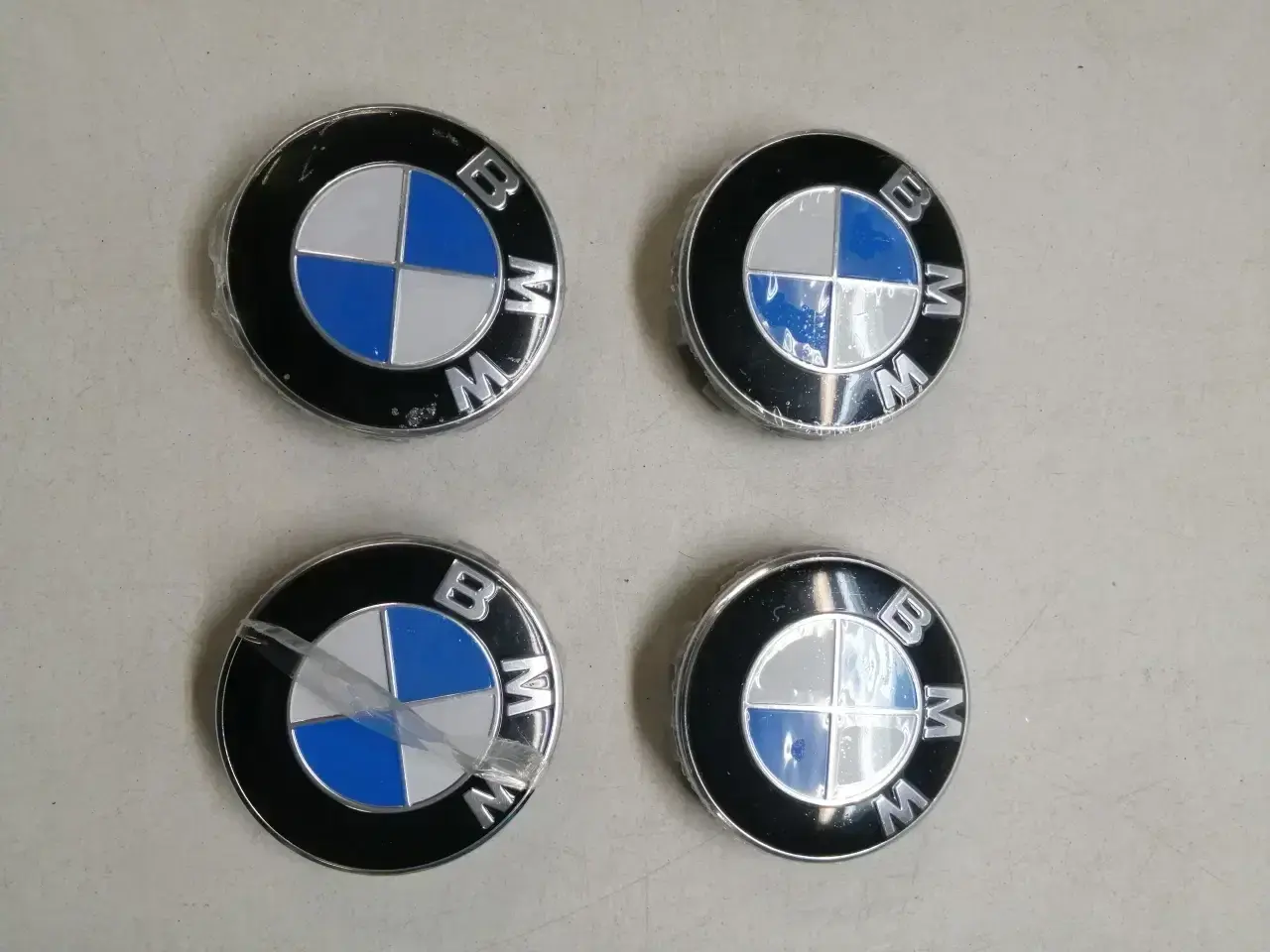 Billede 1 - Suzuki, Peugeot, Nissan, BMW emblem, låsebolte,