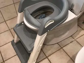 Toiletsæde til børn.