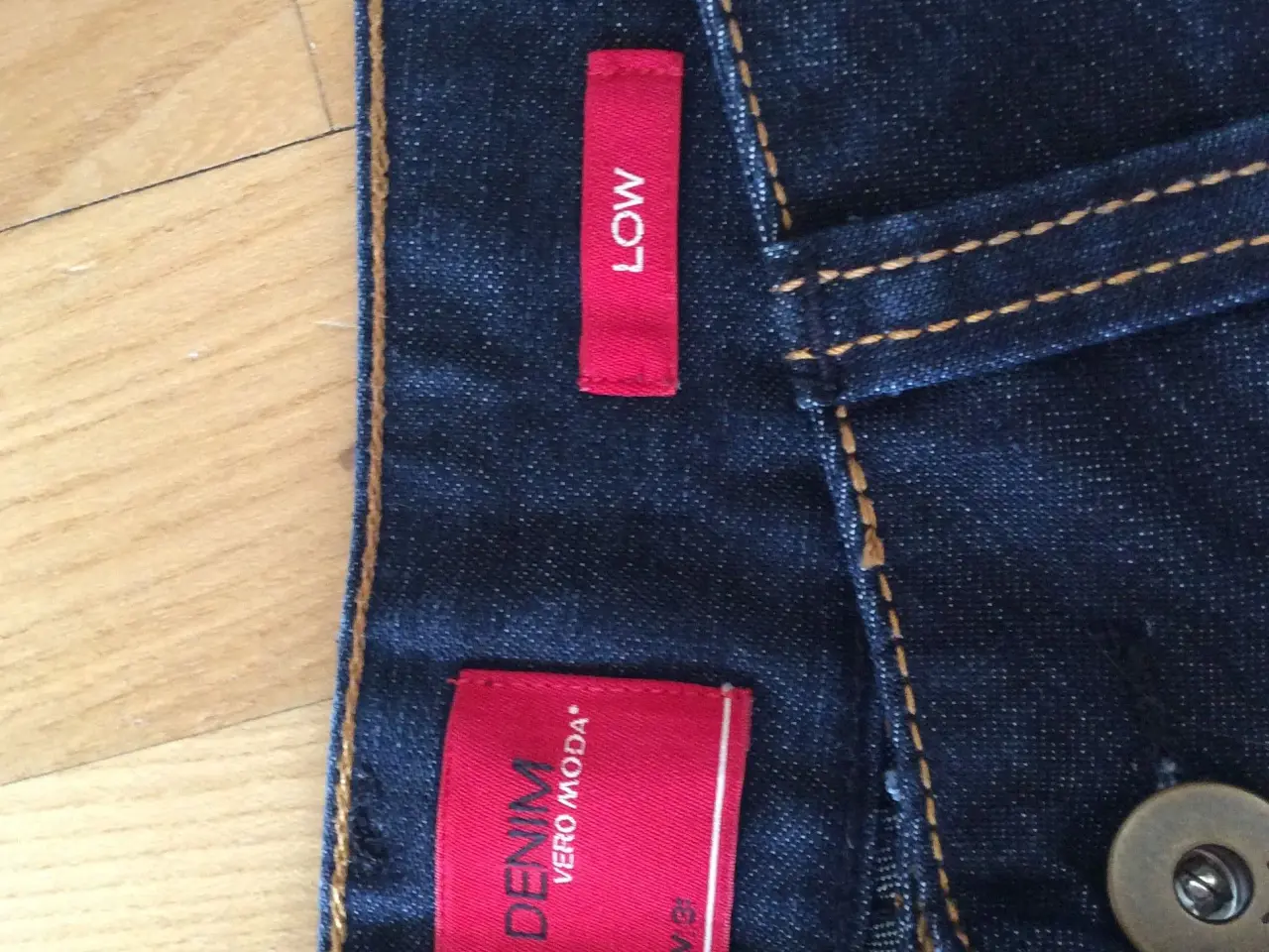 Billede 3 - Mørkeblå Denim Capri buks