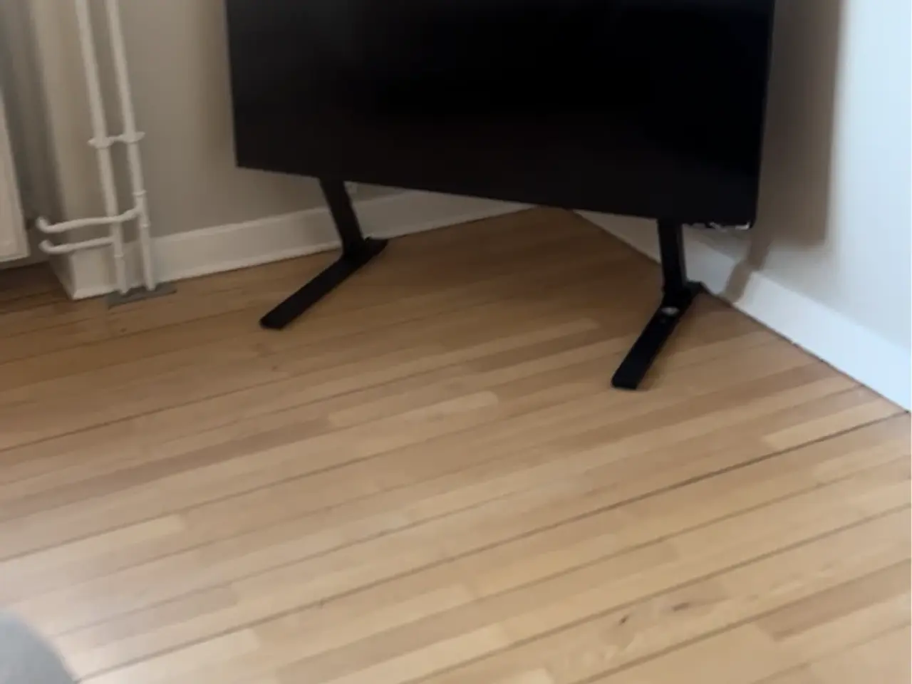Billede 1 - Pedestal TV-stander – Bendy Low – Charcoal