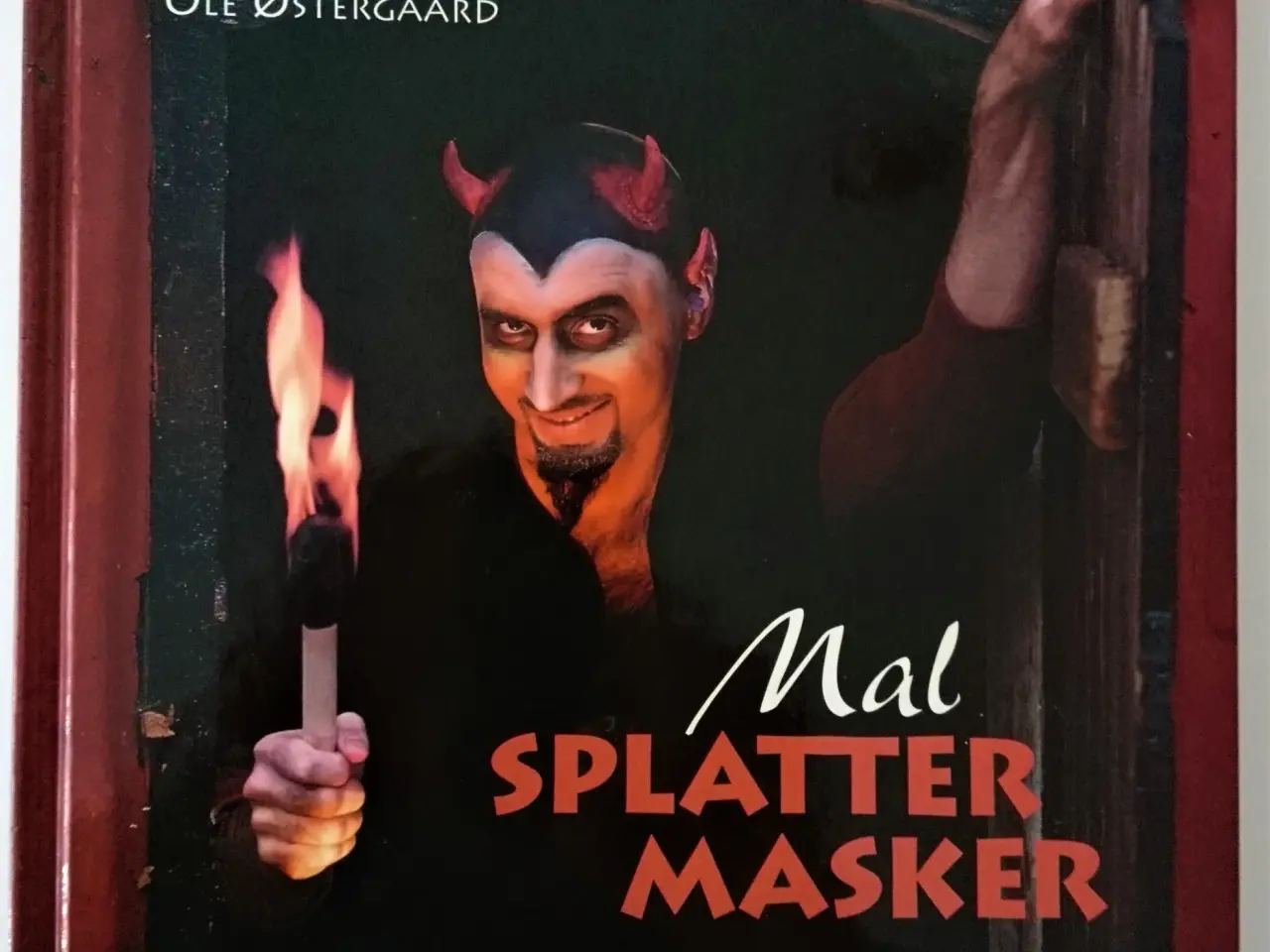 Billede 1 - Mal splattermasker. Af Ole Østergaard