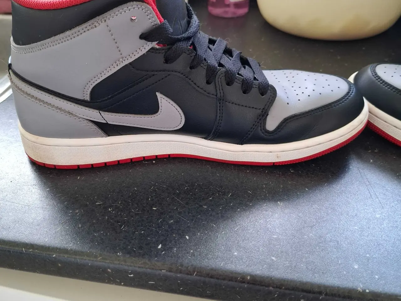 Billede 2 - Nike air jordan mids