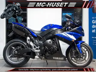 Yamaha YZF R1