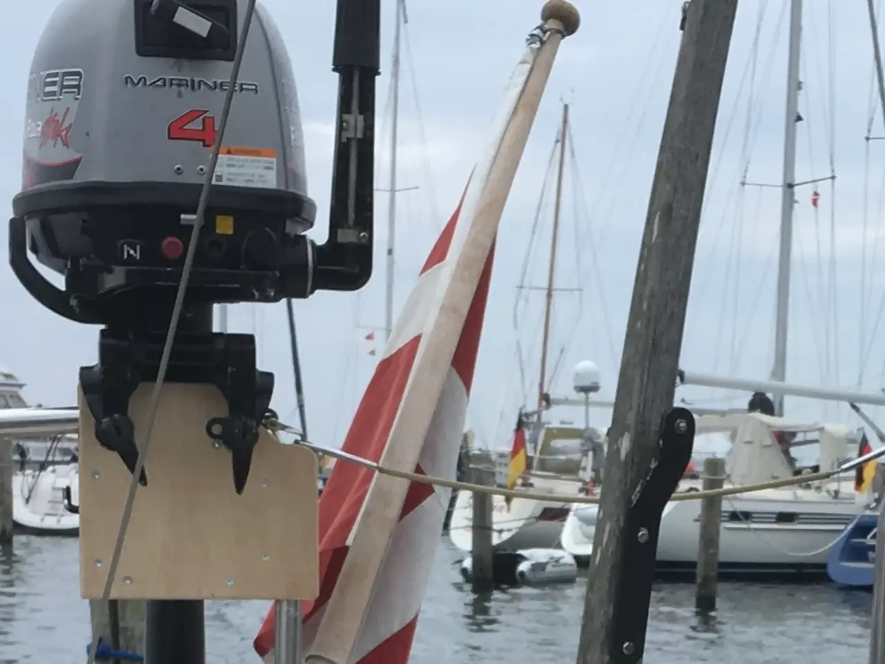 Billede 1 - Påhængsmotor med gummibåd