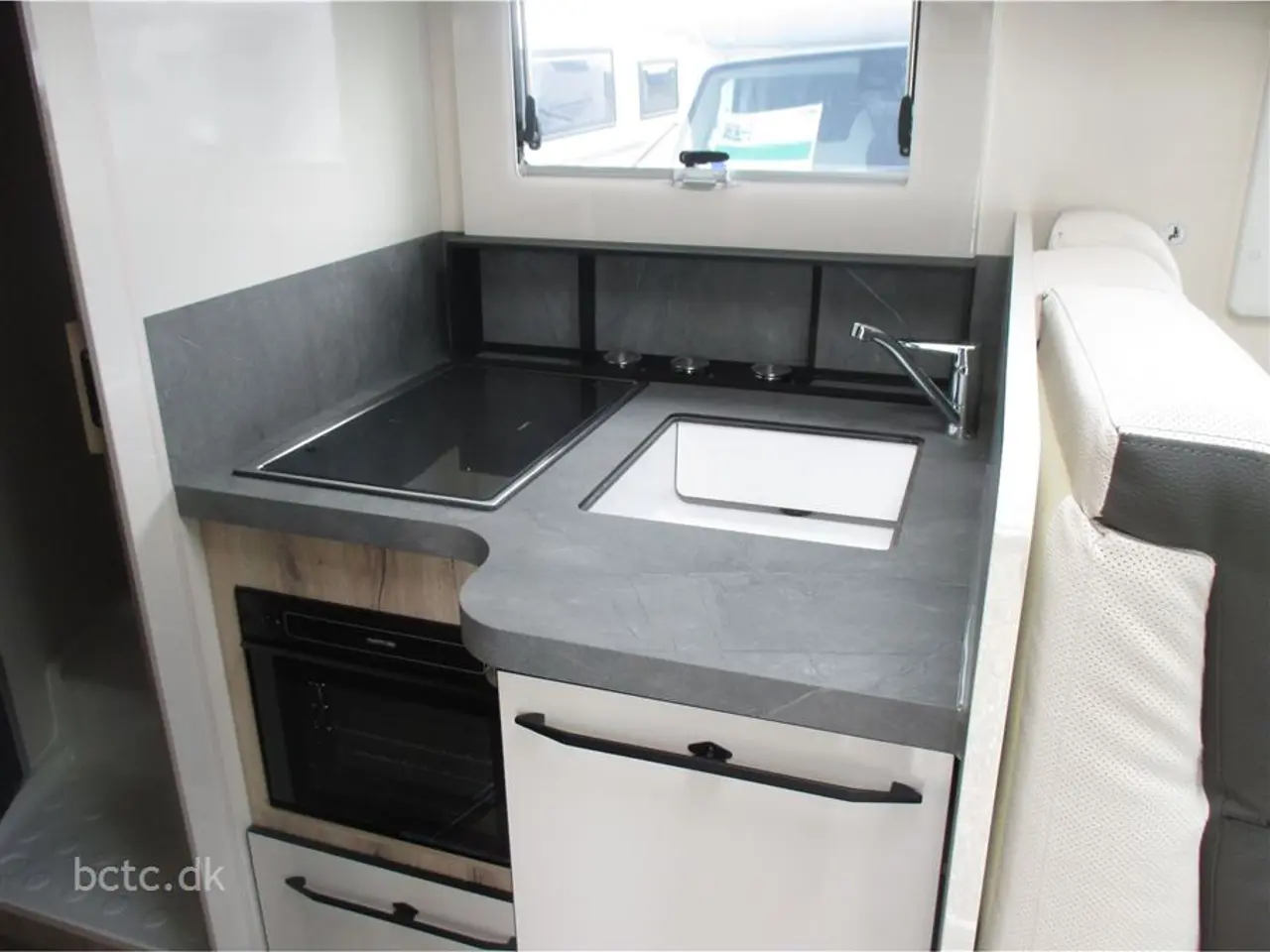 Billede 11 - 2026 - Elnagh Magnum 530
