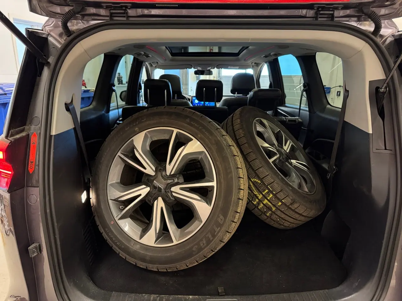 Billede 13 - Maxus Euniq5 52 Exclusive 7prs