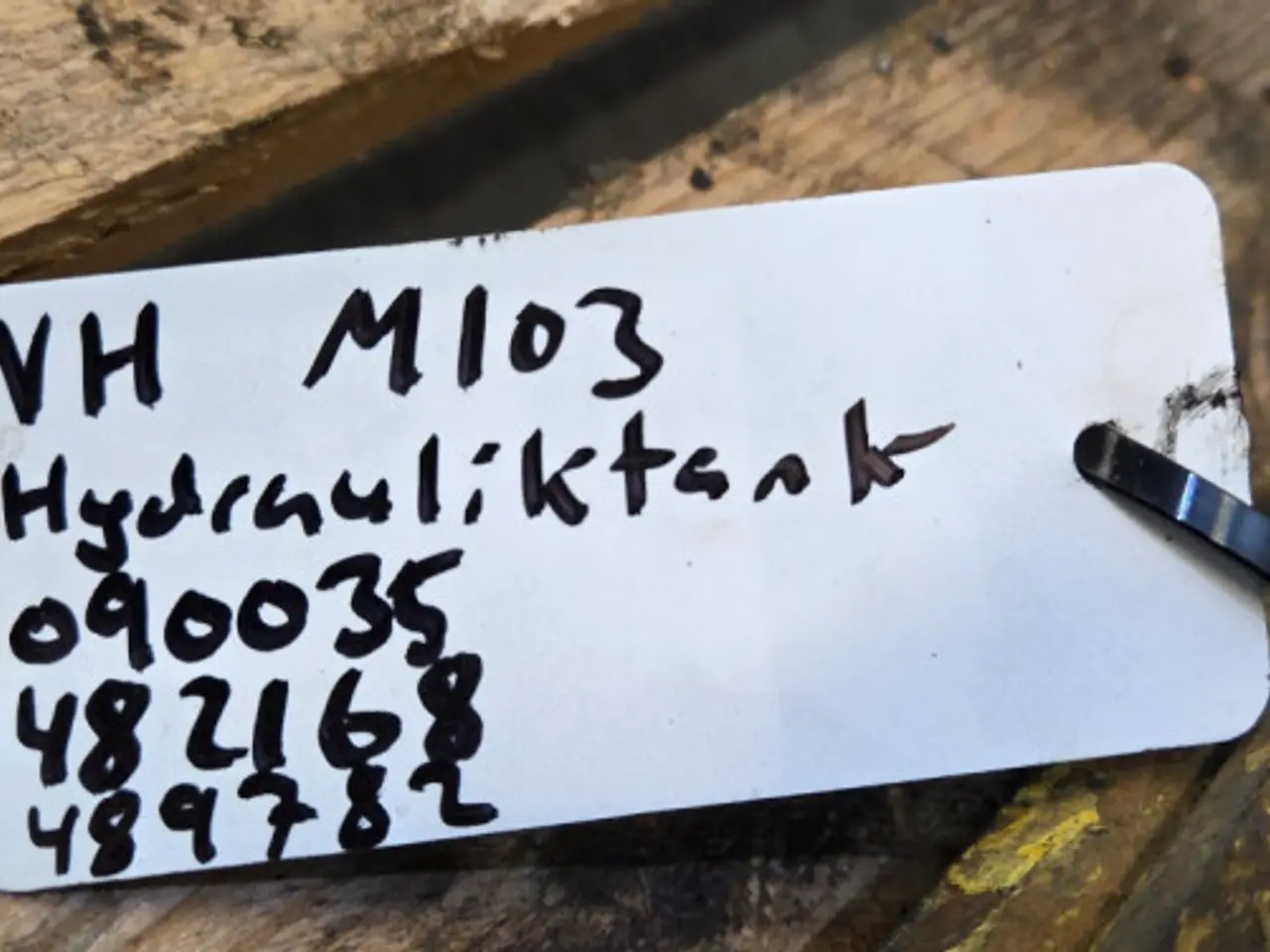 Billede 11 - New Holland M103 Hydrauliktank 090035