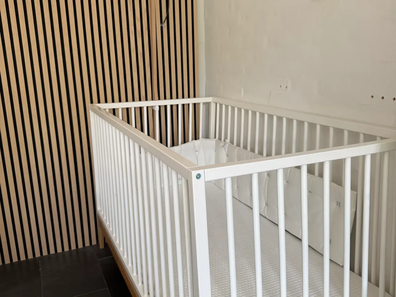 Billede 5 - Leander Luna/Linea kommode m/puslebord, babyseng