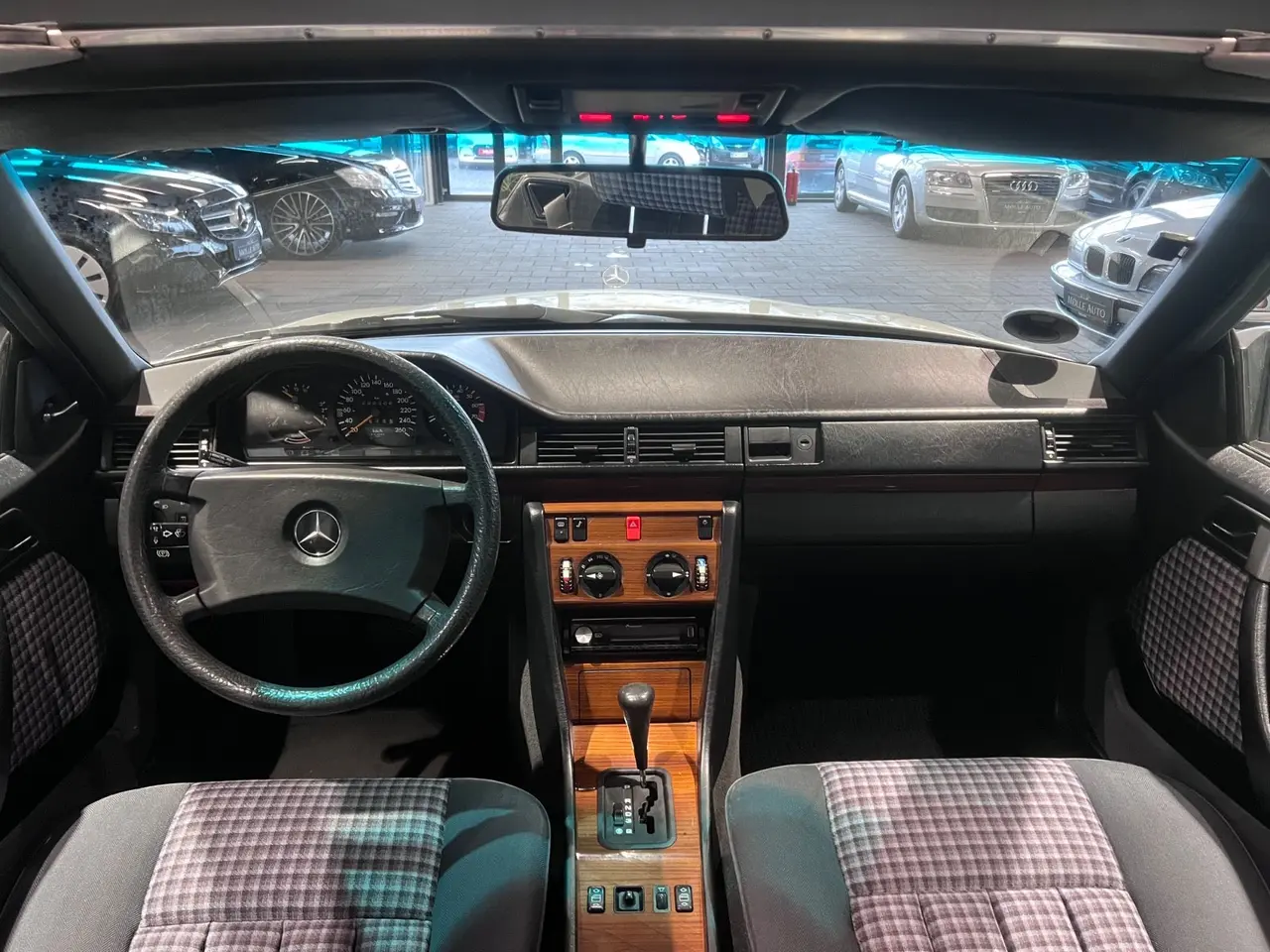 Billede 5 - Mercedes 230 CE 2,3 Coupé aut.