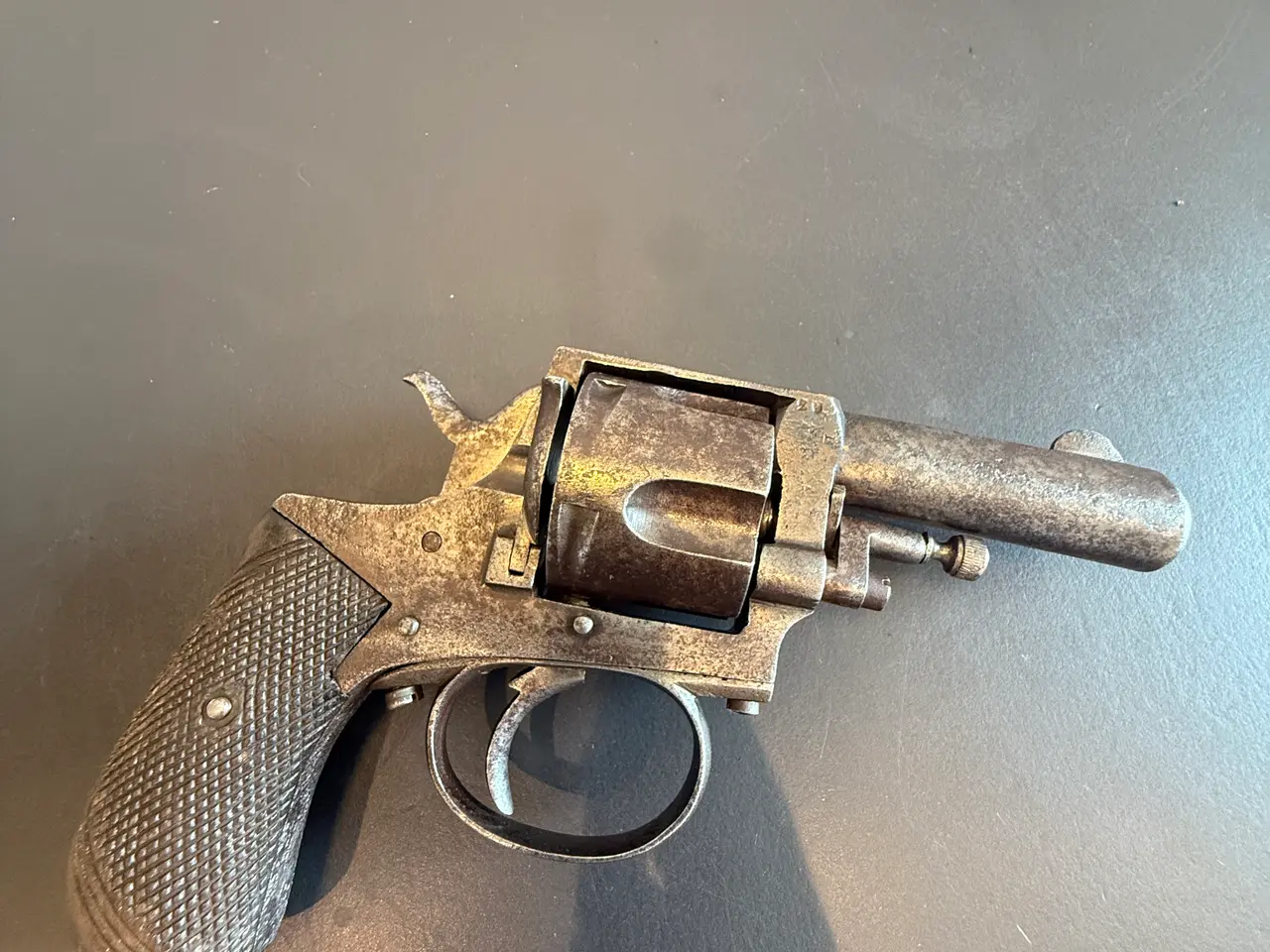 Billede 5 - Belgisk Bulldog revolver ca. 1880 – defekt – kræve