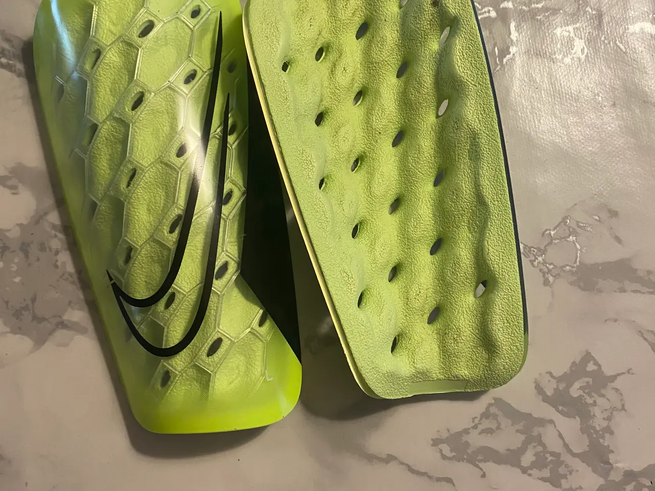 Billede 2 - Nike fodbold benskinner