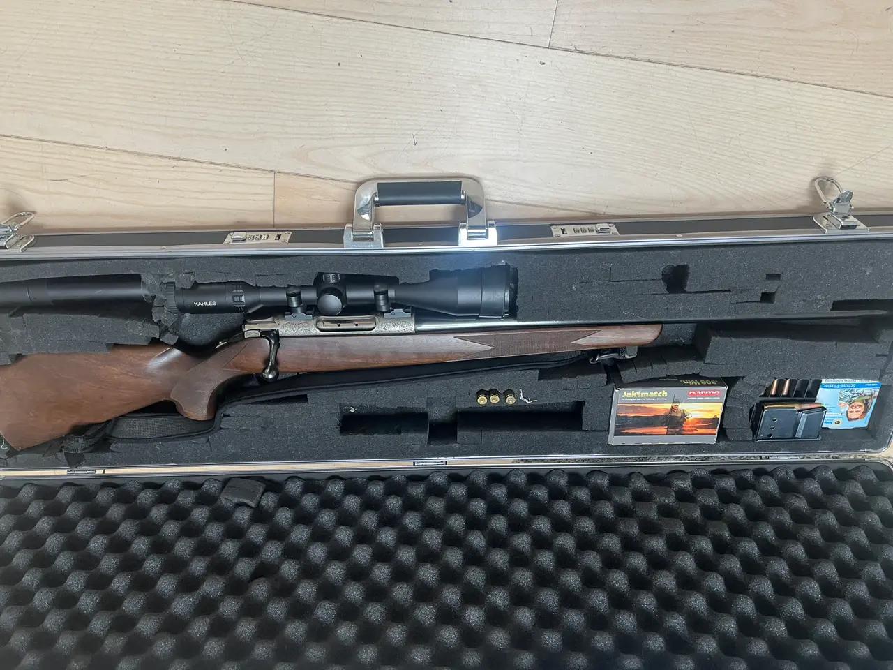 Billede 2 - Saur 80 med kikert og kuffert