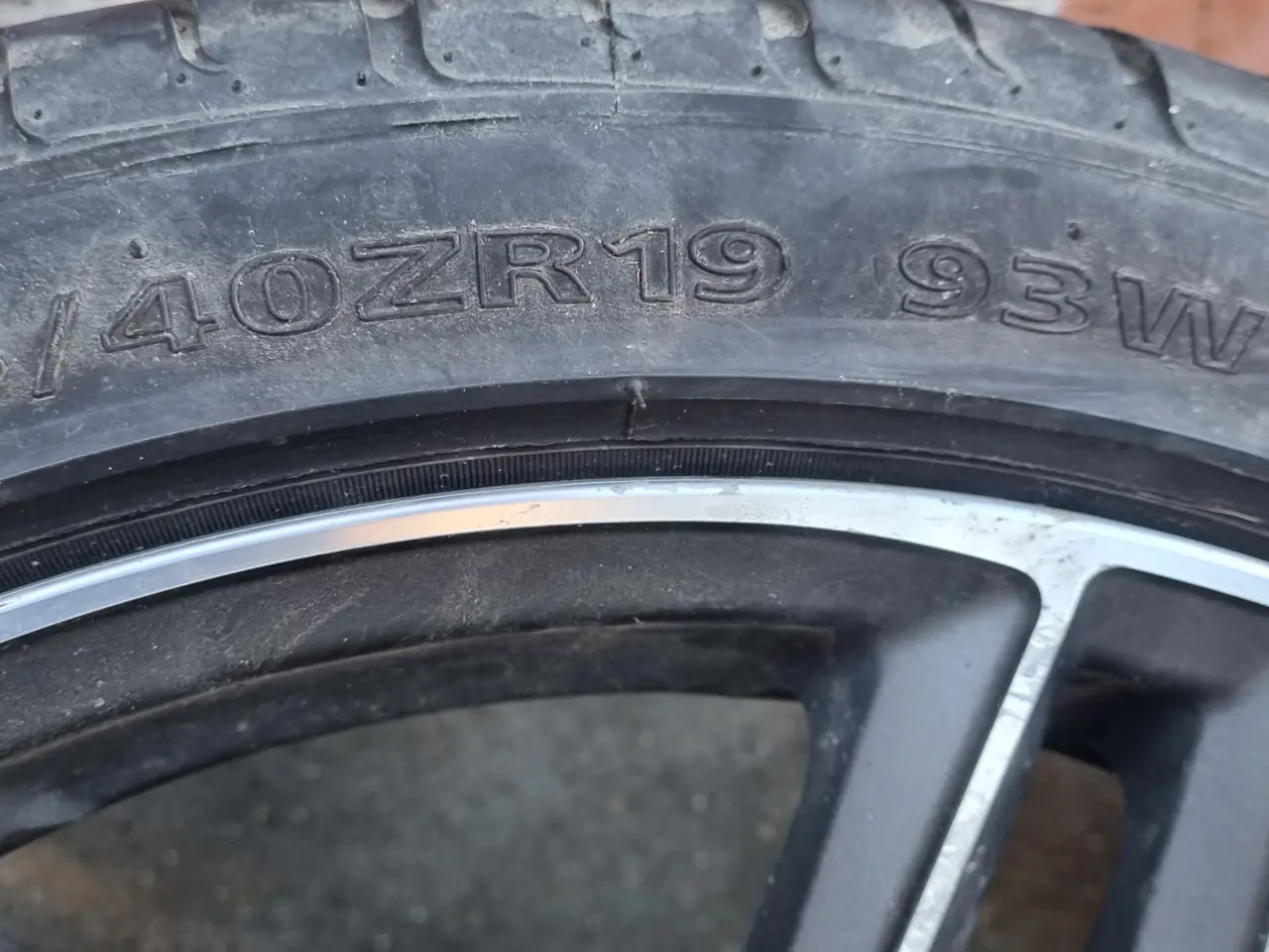 Billede 3 - 4 Fælge med dæk til suzuki s - cross