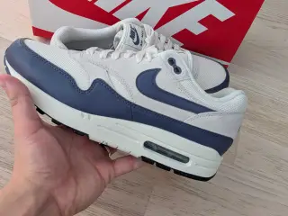 Nike Air Max 1 sandede purple