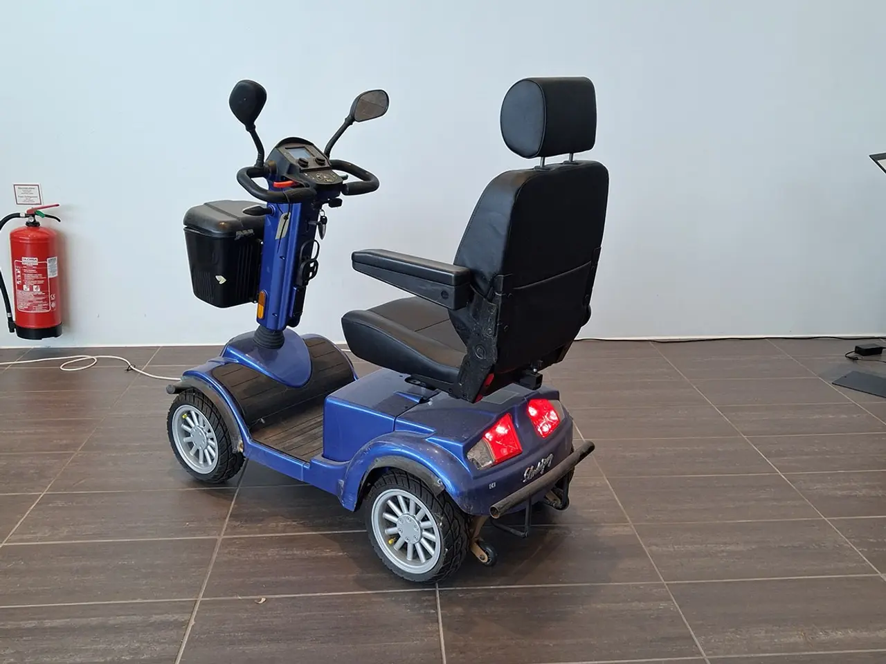 Billede 2 - LM-500 blå - 1 års garanti