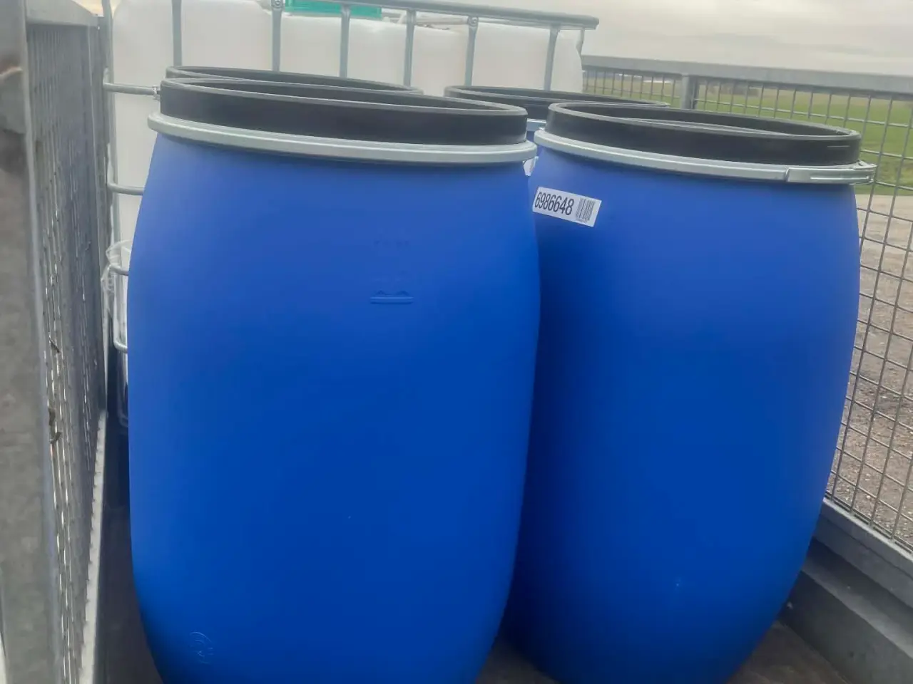 Billede 2 - 220 liters plastik tønde 