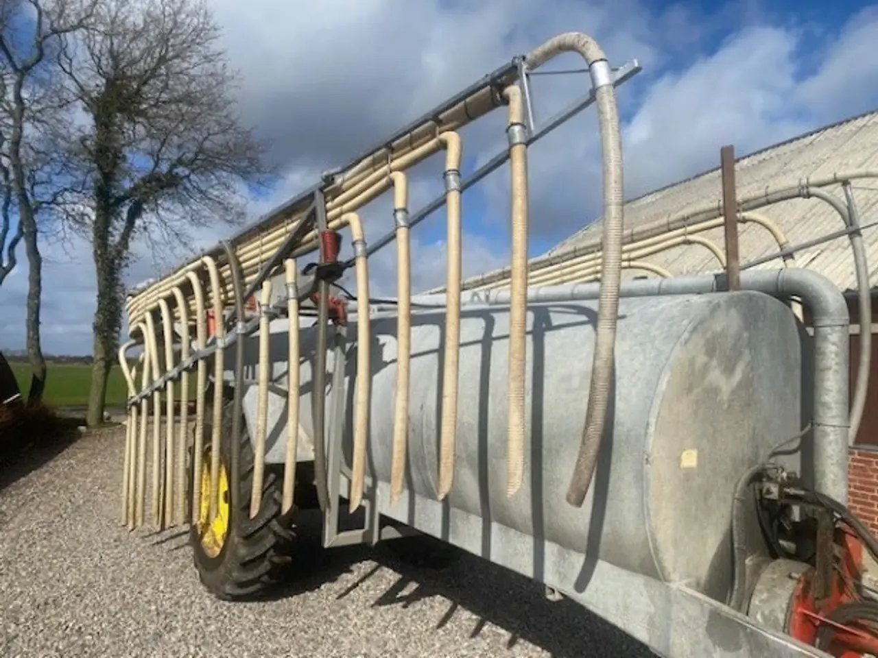 Billede 13 - SAK 10 Ton galvaniseret gyllevogn med 16 meter HARSØ slangebom