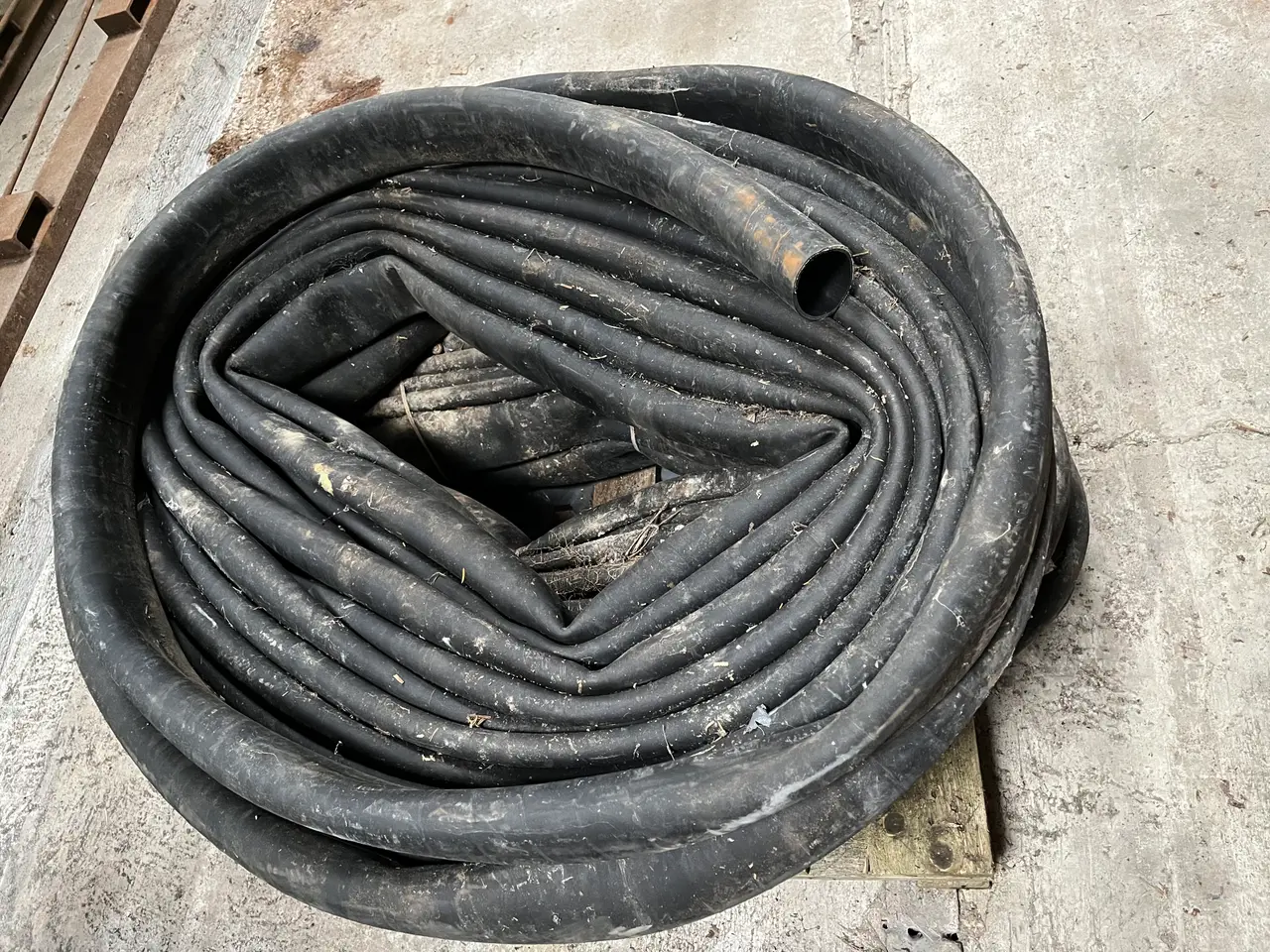 Billede 1 - gummislange armeret EPDM 70 mm