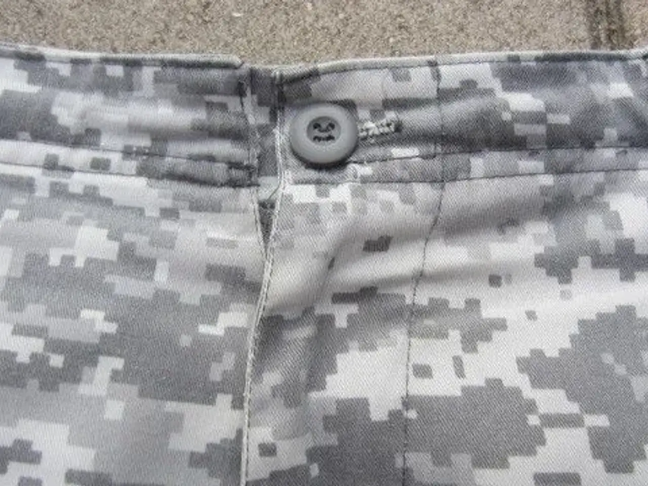 Billede 3 - Str. 32, flotte shorts