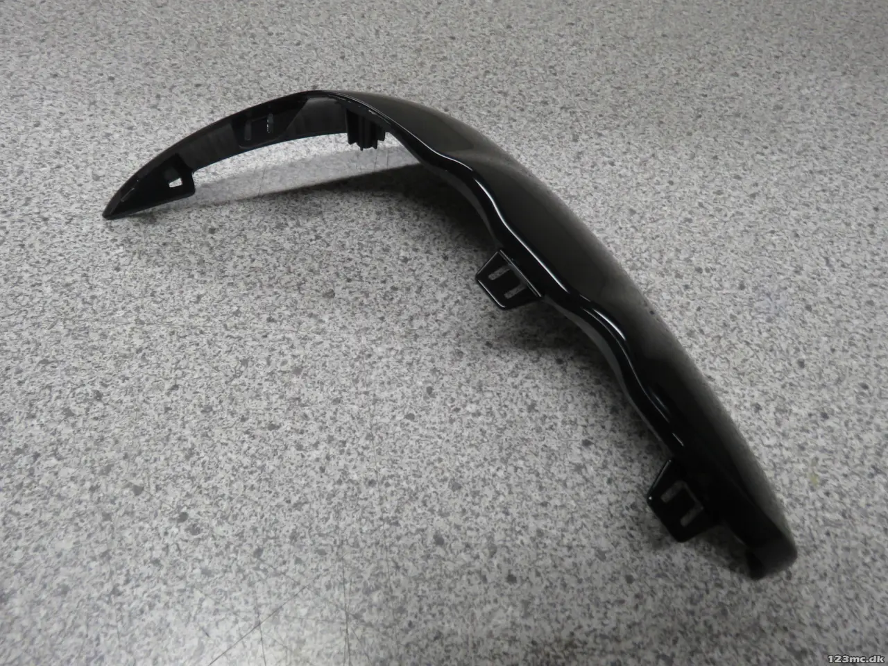 Billede 2 - COVER,FRAME BODY IN,R(BLACK) Suzuki SFV650 Gladius