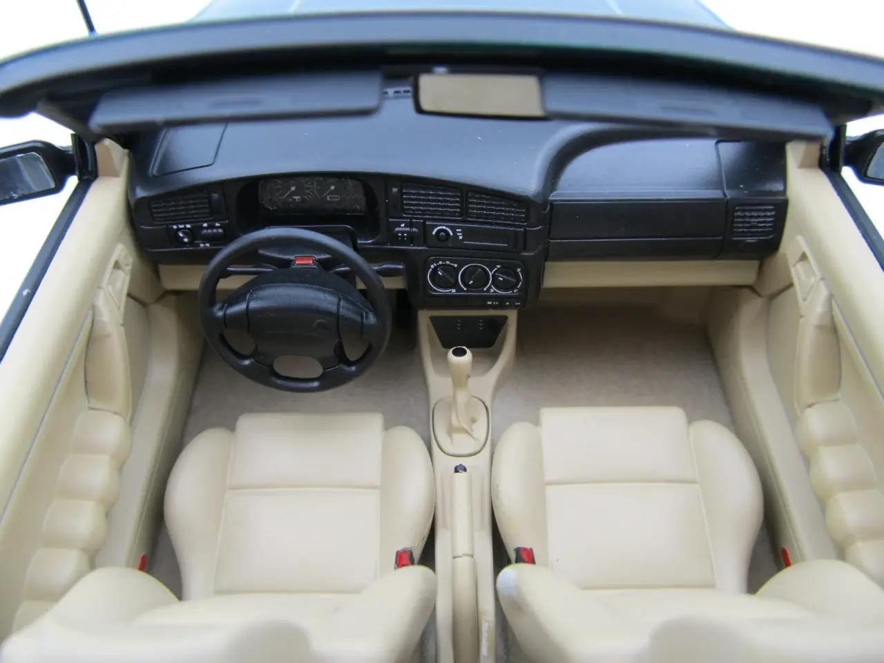 Billede 6 - 1995 VW Golf III Cabriolet High Line 1:18 