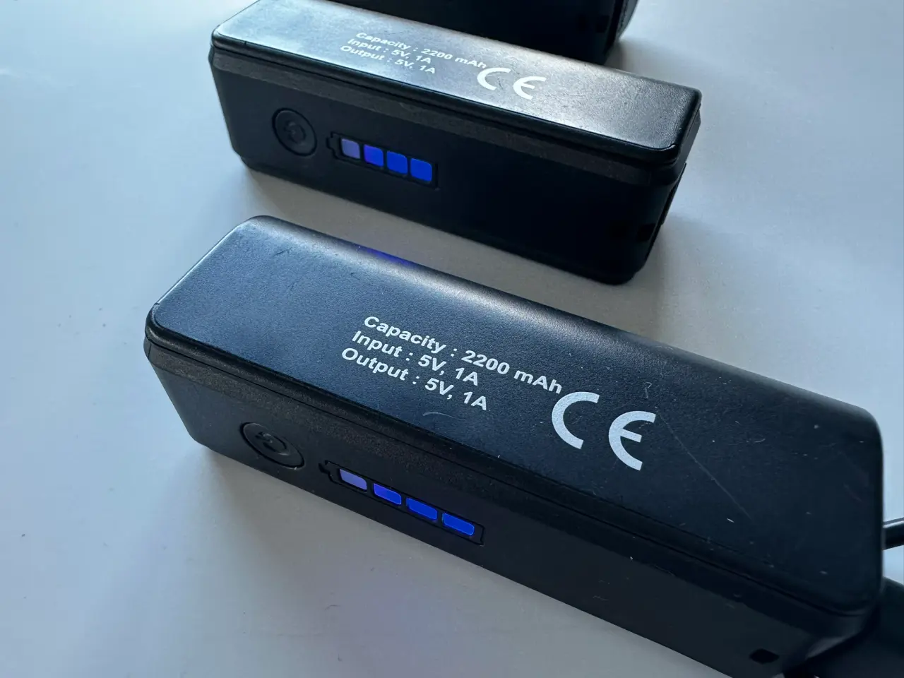 Billede 3 - Powerbank, 2200 mah. med LED lommelygte - 3 stk.