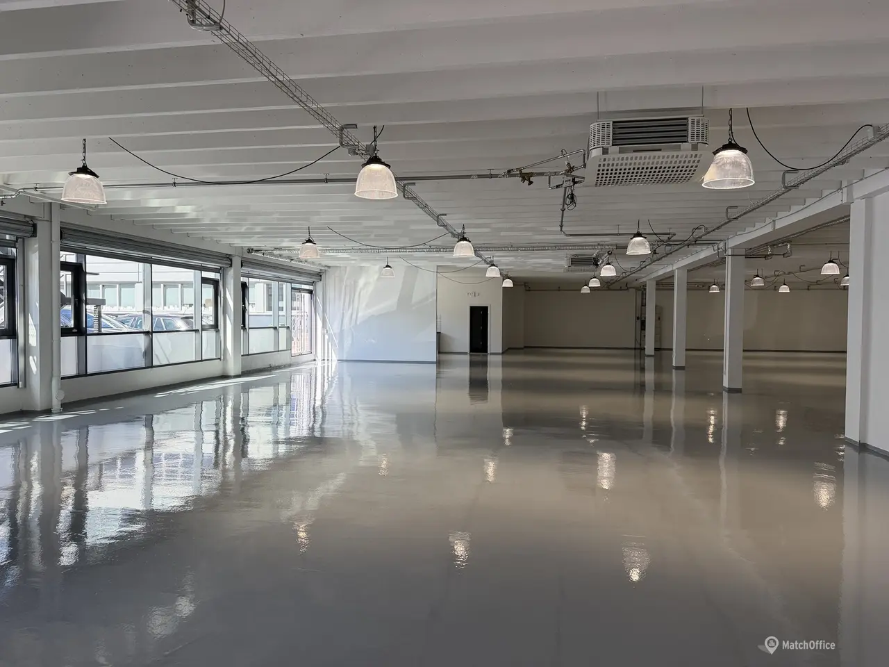 Billede 2 - 1501-42: Roholmsvej 10H, st., 2620 Albertslund – 741 m2