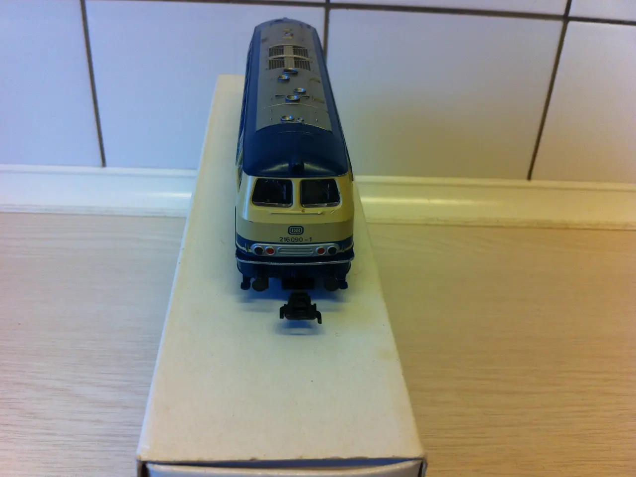 Billede 3 - Märklin 3074 DB BR 216 Velholdt lok i flot stand