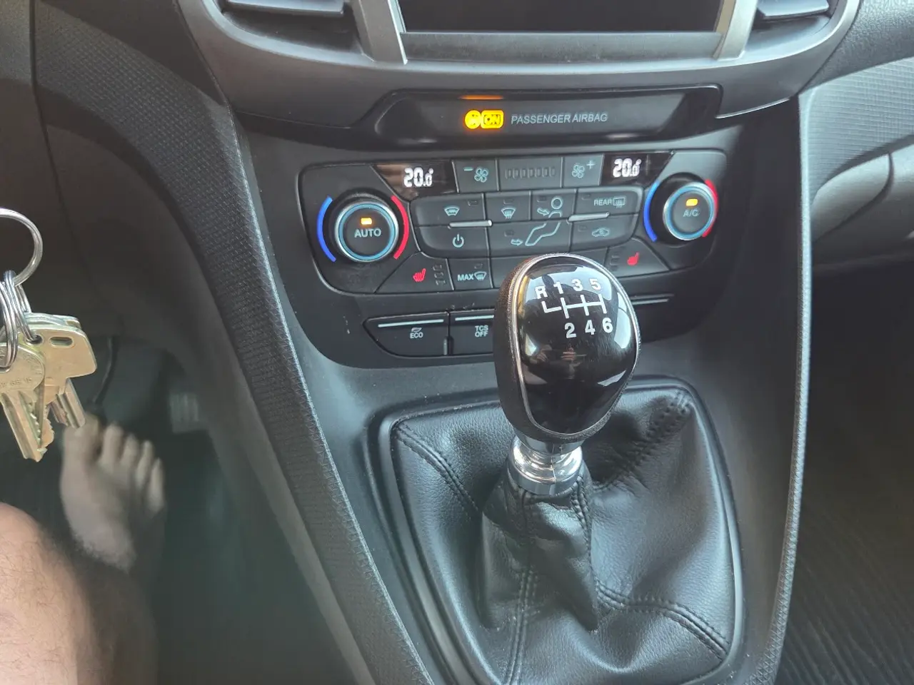 Billede 7 - Godt udstyret ford transit connct