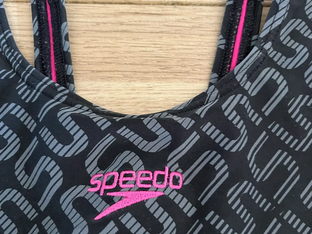 Billede 2 - Badedragt Speedo størrelse 36