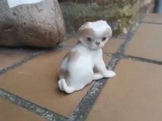 Pekingeser Hund B&G 1987 LA
