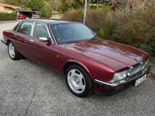 Jaguar XJ6