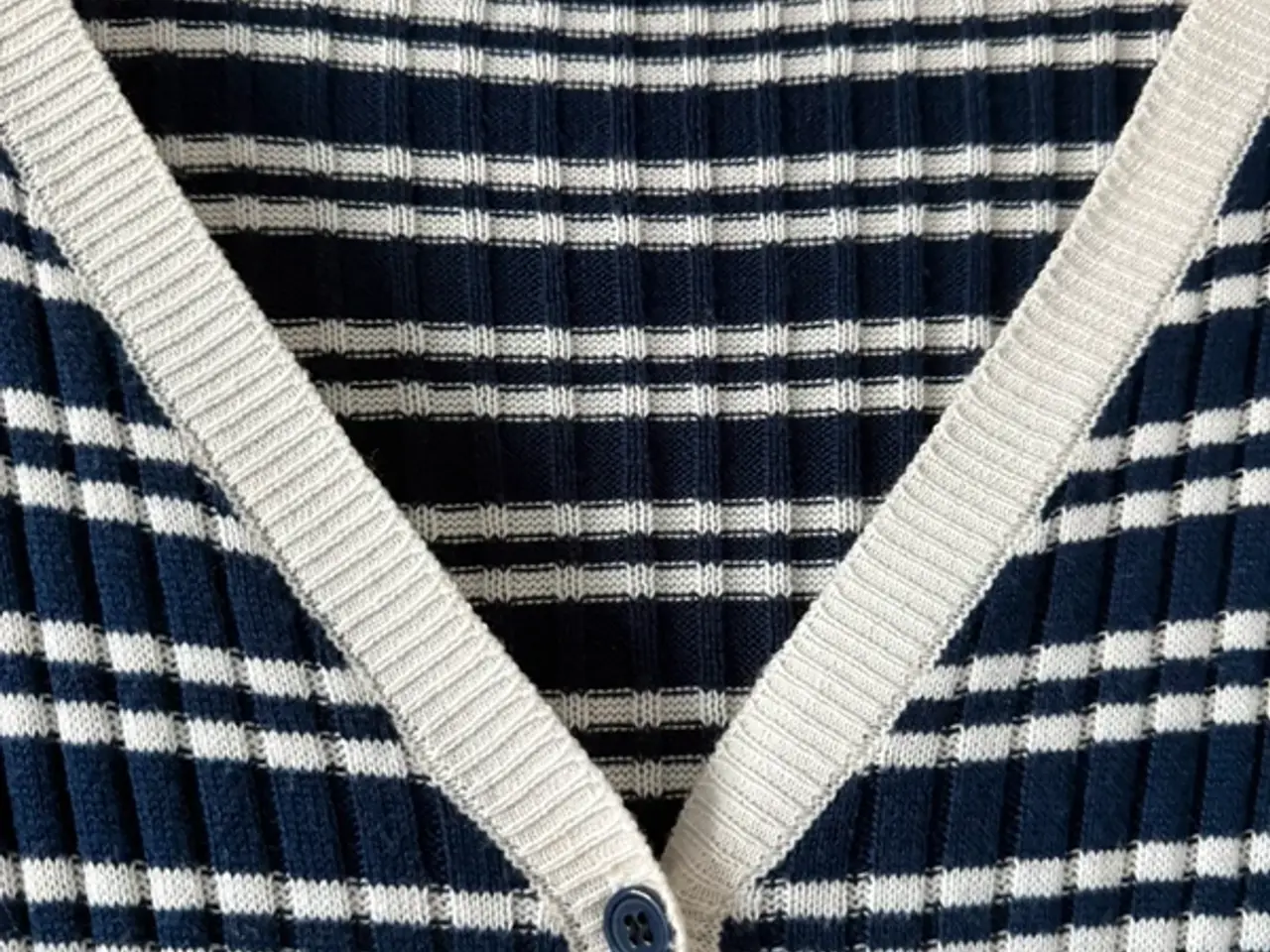 Billede 2 - Zhenzi stribet cardigan. Str M 46-48.