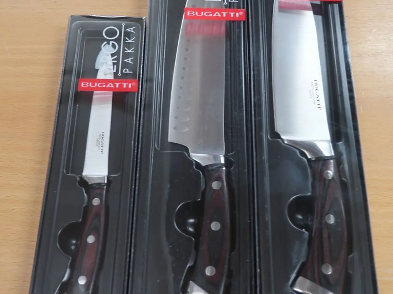 Billede 1 - 3 stk BUGATTI knive ergo pakka