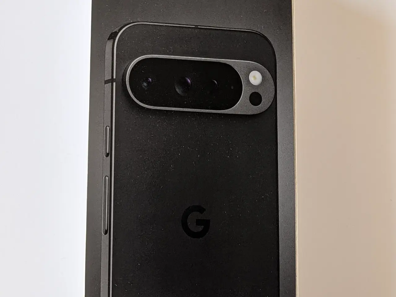 Billede 4 - Google Pixel 9 Pro - 256 GB - 100% Batteri