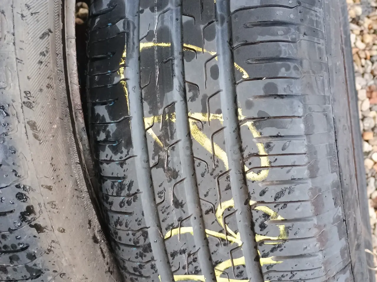 Billede 6 - Ny model Yaris med 5x100 stålfælge med sensor