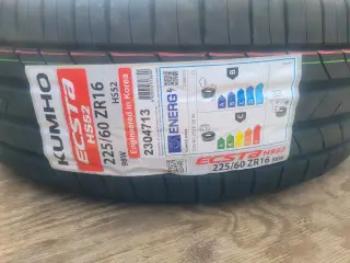225 / 60 ZR 16