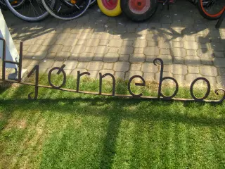 Smedejerns HJØRNEBO