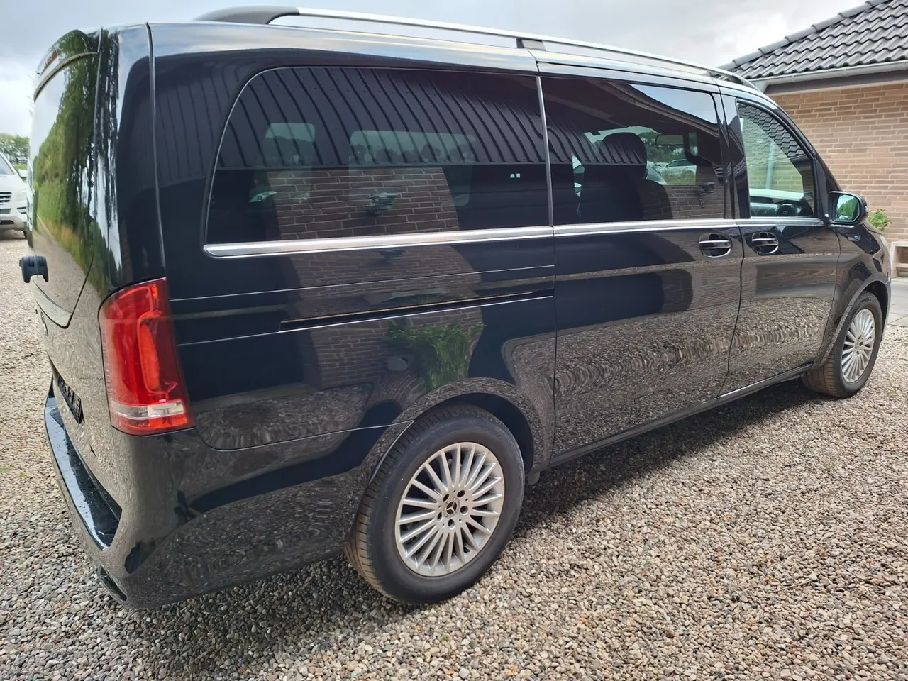 Billede 4 - Mercedes EQV300  Avantgarde L Van