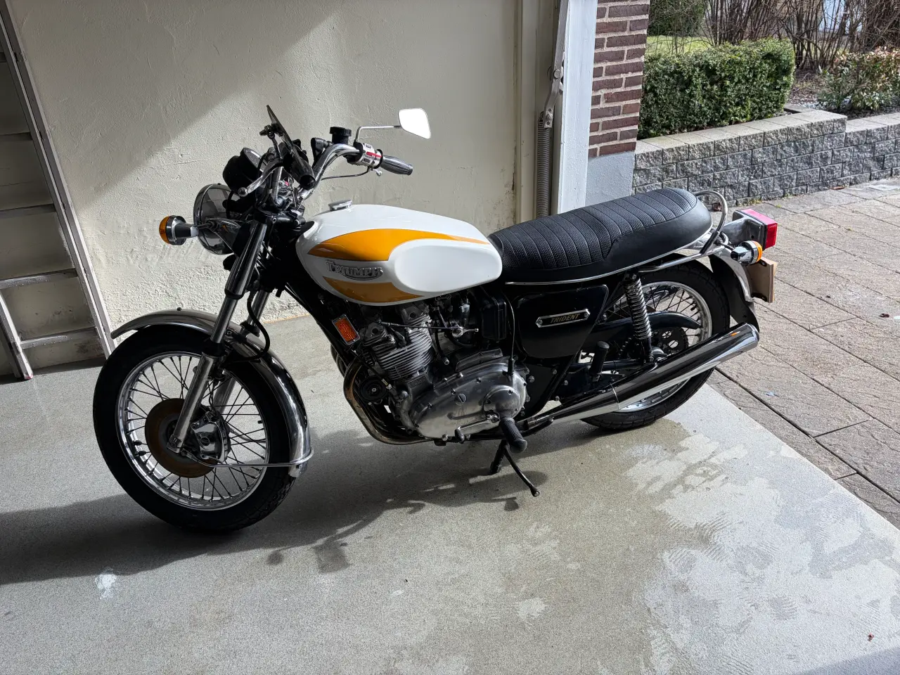 Billede 1 - Triumph Trident 750, T-160