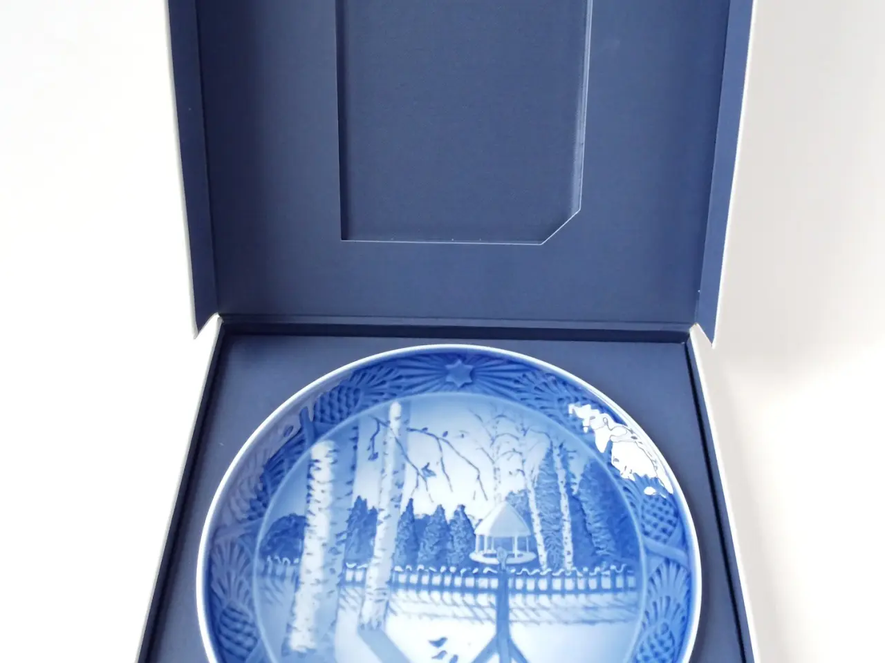 Billede 3 - Royal Copenhagen juleplatter 500,00 kr/stk.