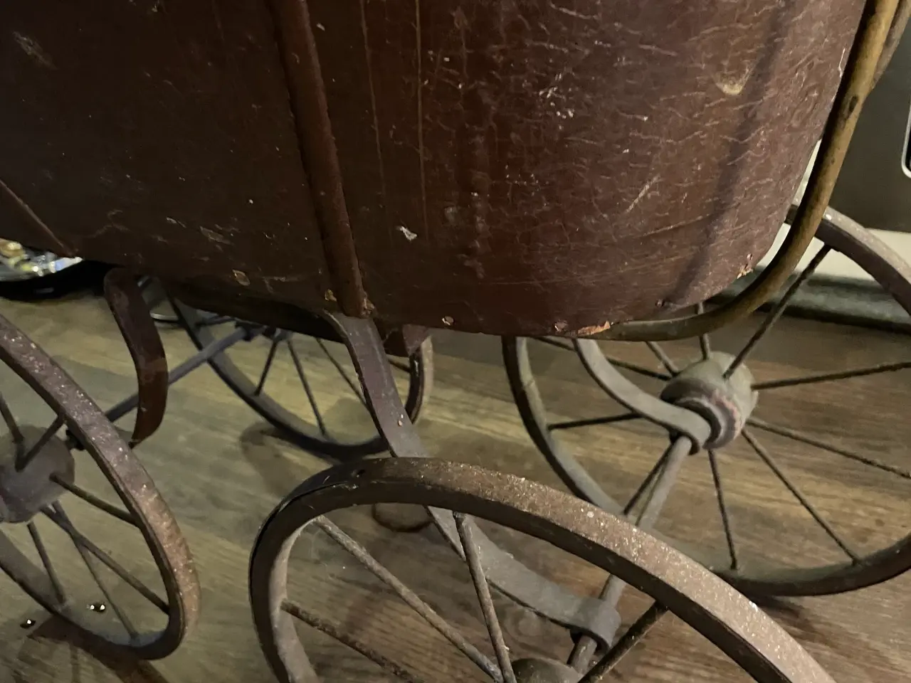 Billede 4 - Antik dukkevogn fra P.M.Knudsen Kbh. ca. 1890