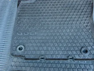 VW vinter/gummimåtter sælges