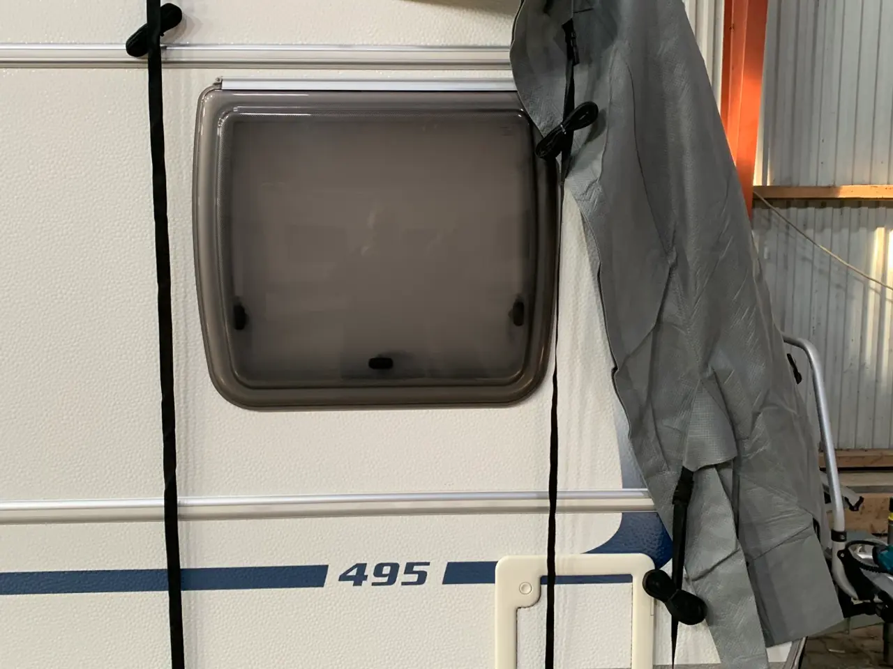 Billede 2 - Overtræk til campingvogn, dækker tag,for og bag.