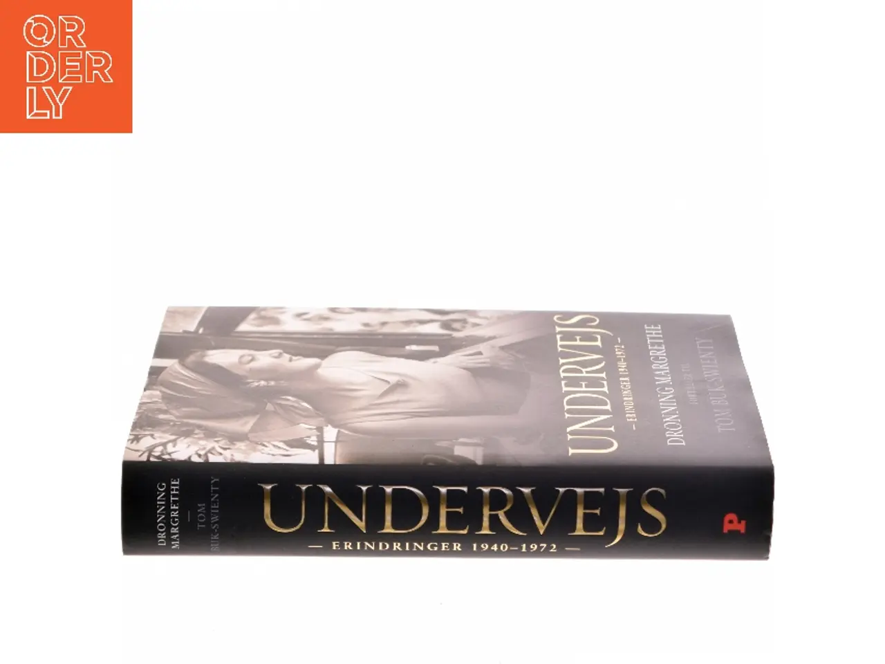 Billede 2 - Undervejs : erindringer 1940-1972 af Margrethe II (Bog)