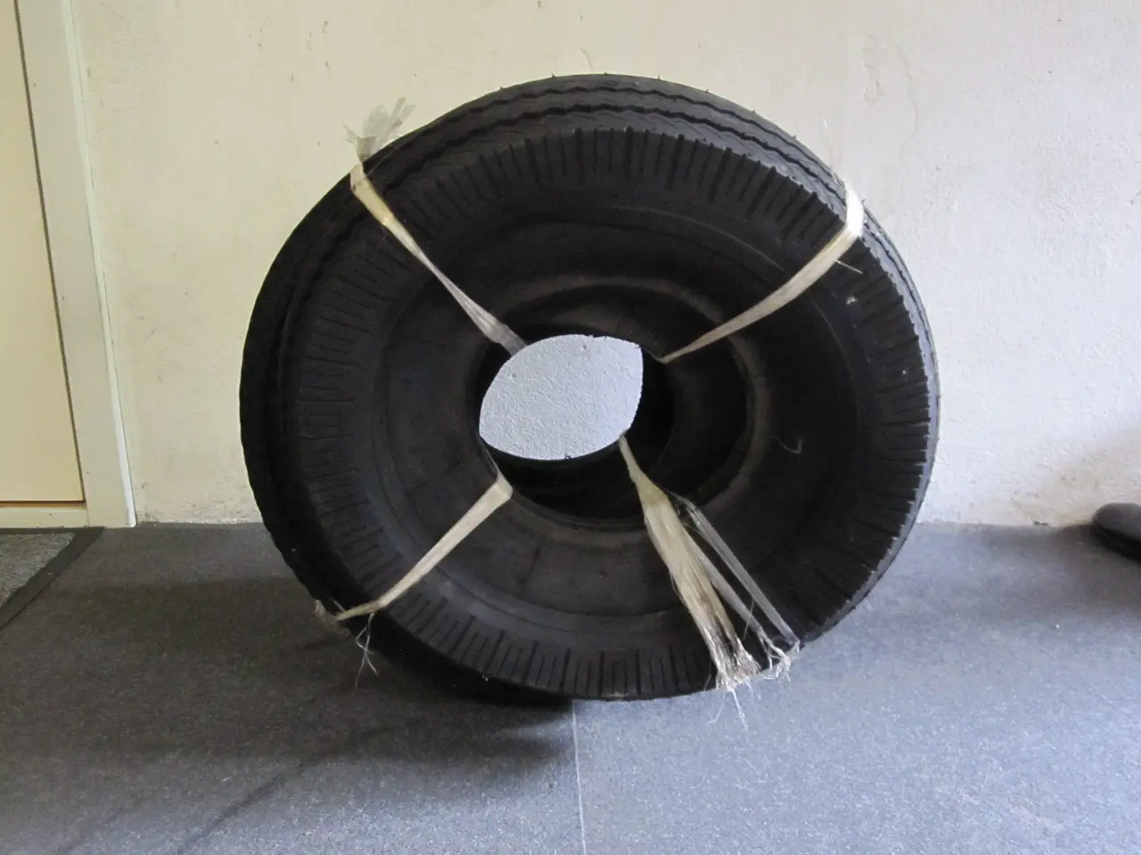 Billede 1 - 4 stk. dæk 6,00 X 9"