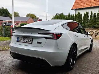 TESLA MODEL 3 Performance Highland – 2024 - 42.770